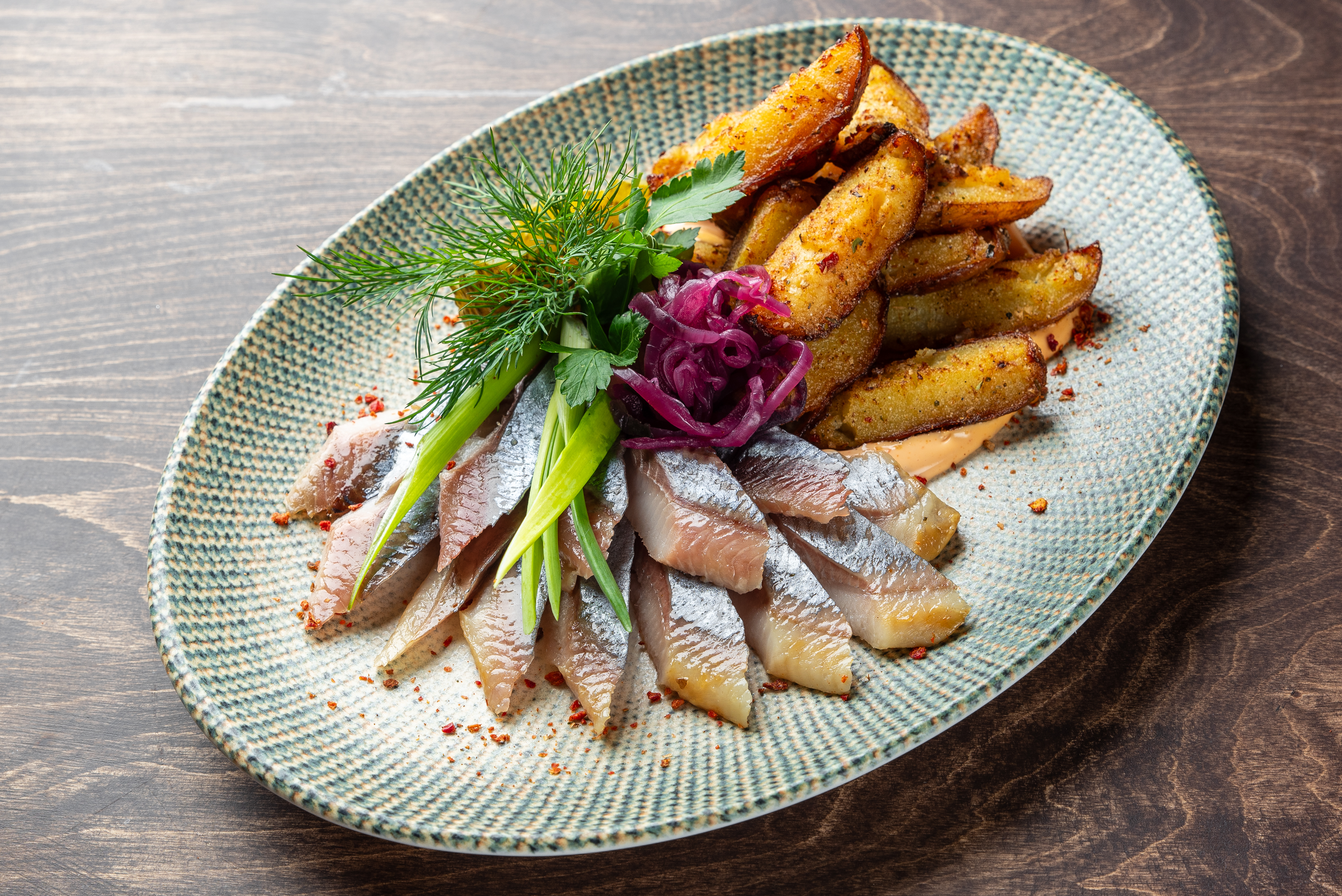 Филе сельди с жареным картофелем